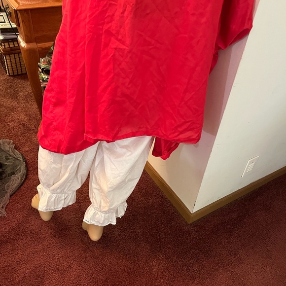 Clown costume size up to 3X can stuff pillows for an awesome look! - Picture 12 of 14